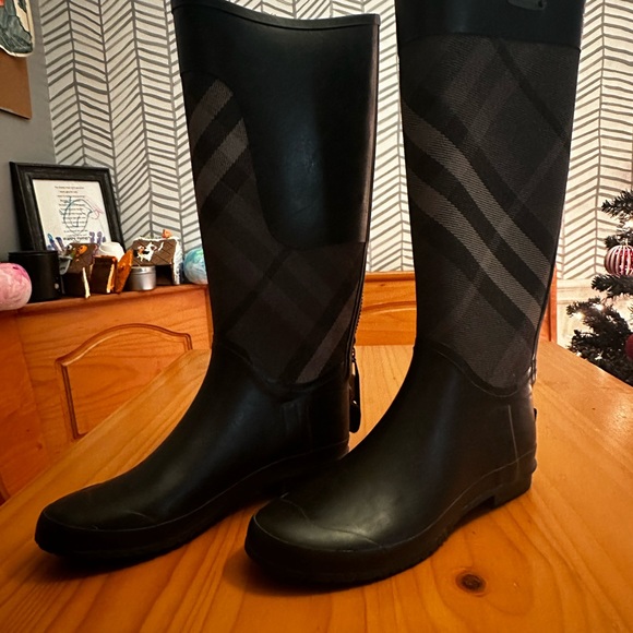 Burberry Plaid Print Rain Boots - Picture 1 of 8